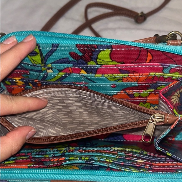 Sakroots Multicolor Floral butterfly vibrant colorful Crossbody Wallet Bag - Picture 7 of 9